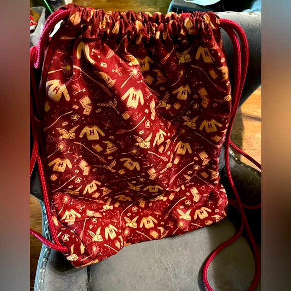 𝐉𝐮𝐣𝐮𝐛𝐞 𝐇𝐚𝐫𝐫𝐲 𝐏𝐨𝐭𝐭𝐞𝐫 𝐁𝐚𝐜𝐤𝐩𝐚𝐜𝐤 - Picture 3 of 5